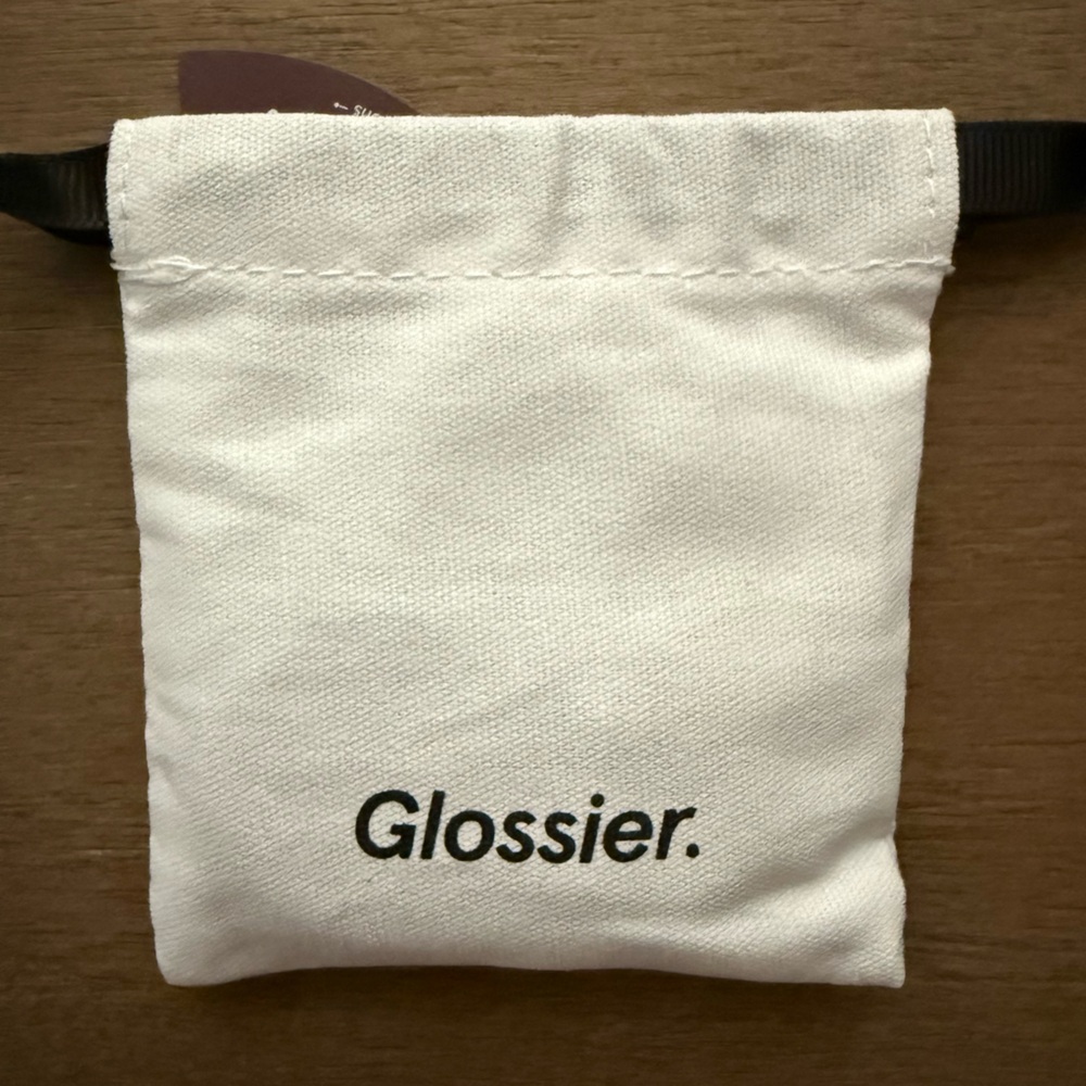 Glossier Cherry Lock - Picture 2 of 2